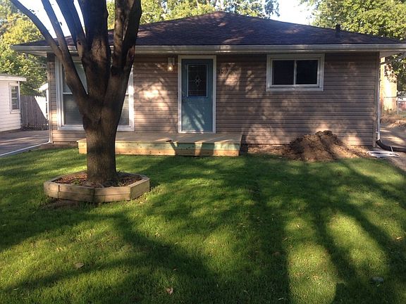 Newer Siding, Windows, Roof