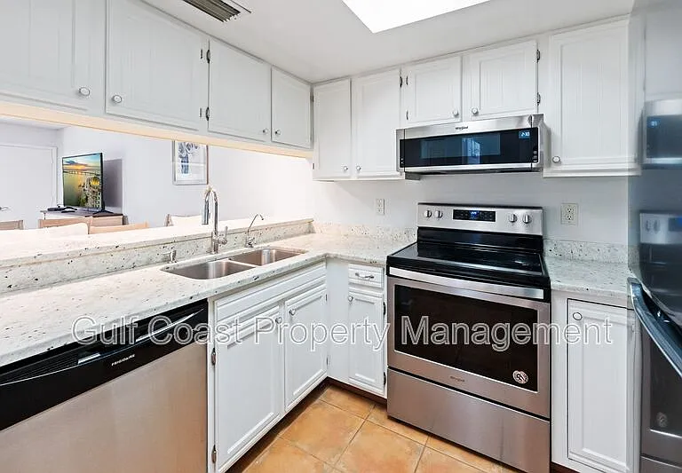 4574 Ringwood Mdw — Photo 4