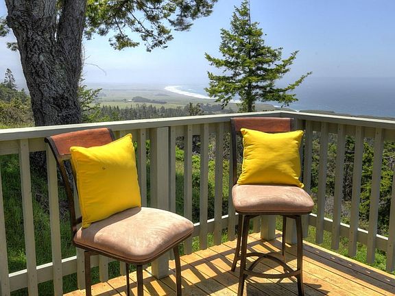 4th image of 43501 Hillcrest Drive #14