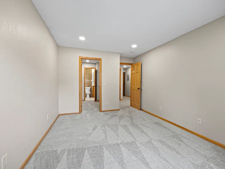3420 Golfview Dr #123 — Photo 32