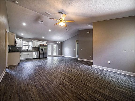 2nd image of 535 Guava St E