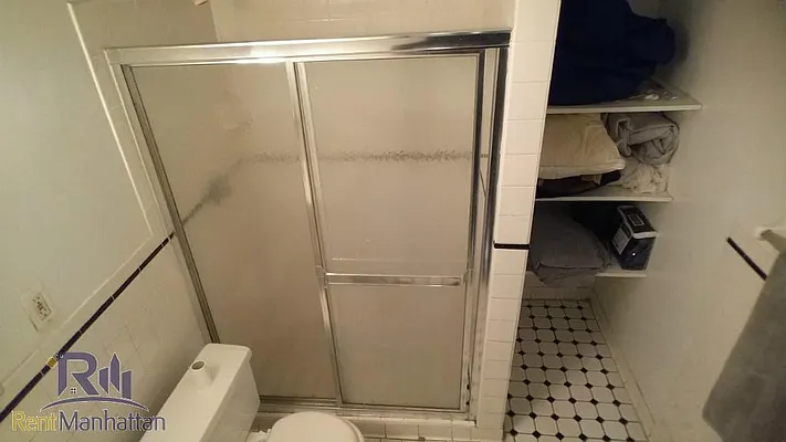 Rented by Rent Manhattan | media 12