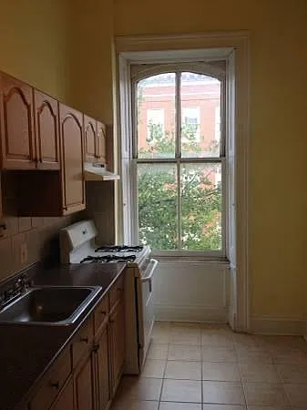 1404 Madison Ave — Photo 11