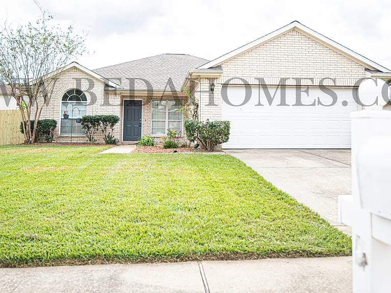 5365 Tallowwood Ter — Photo 1