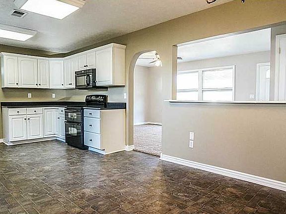 5th image of 316 Skyview Dr