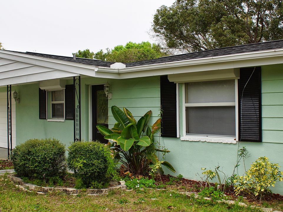 1st image of 2815 Rosewood Pl
