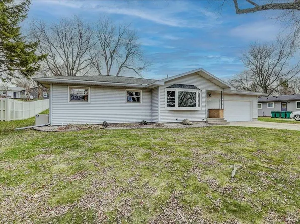 5911 Badger Street, Mcfarland, WI 53558