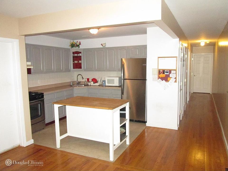 1st image of 120 Erasmus St #1
