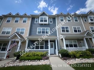 54 Lakeview Pl, Lake Zurich, IL 60047