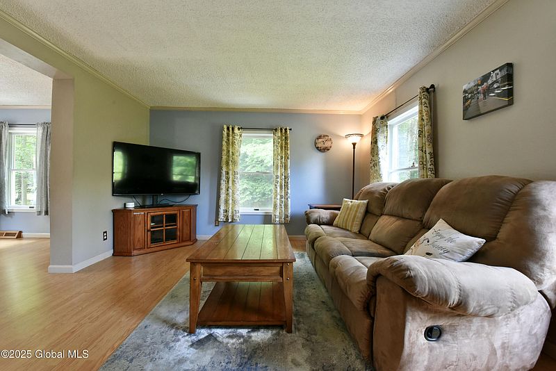 5th image of 595 Spier Falls Road