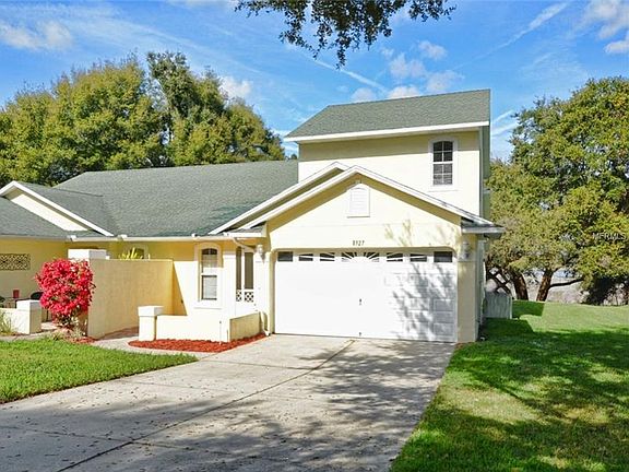 3rd image of 8927 Courtyard Ln