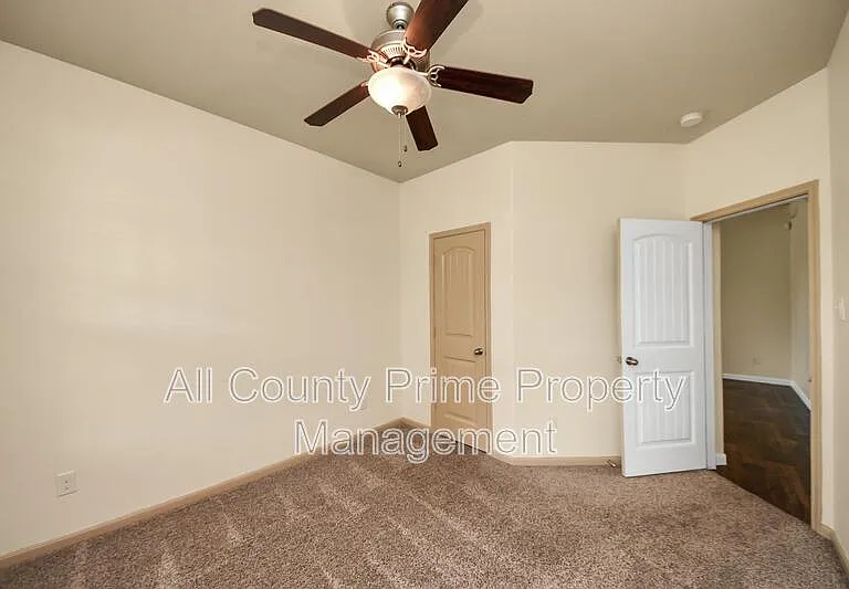 5234 Corbridge Glen Ct — Photo 15
