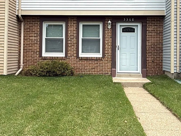 3368 Longbow Ct — Photo 1