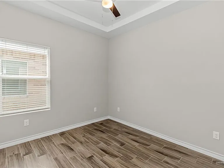 2804 W Israel Ave #4 — Photo 8