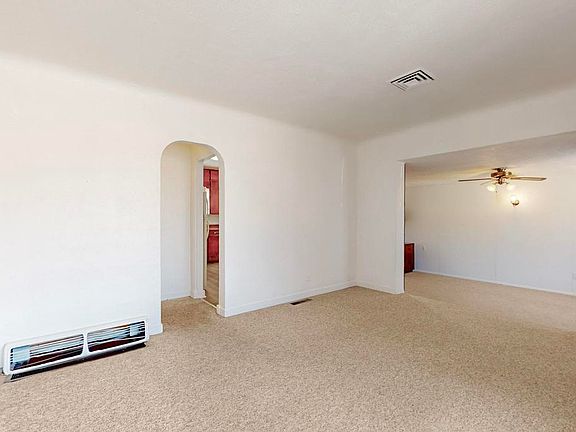 5th image of 1038 Buena Vista Dr SE