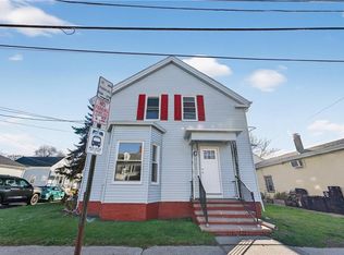 1354 Cranston St, Cranston, RI 02920