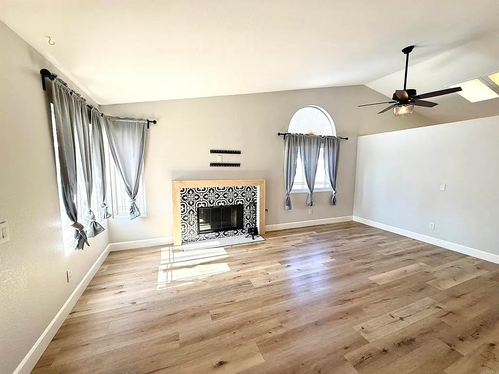 3 bed, 1370 sqft, $3,600 — Photo 4