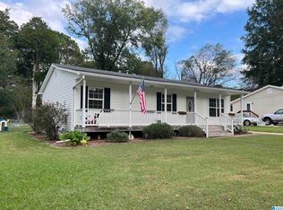 461 Bridle Trace Dr, Leeds, AL 35094