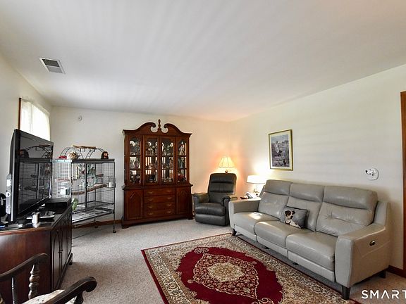 3rd image of 313 Lisbon Road