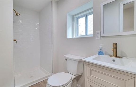 5th image of 129 N New Haven Ave #1
