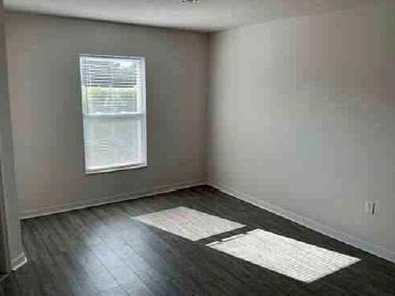 Additional Living Room