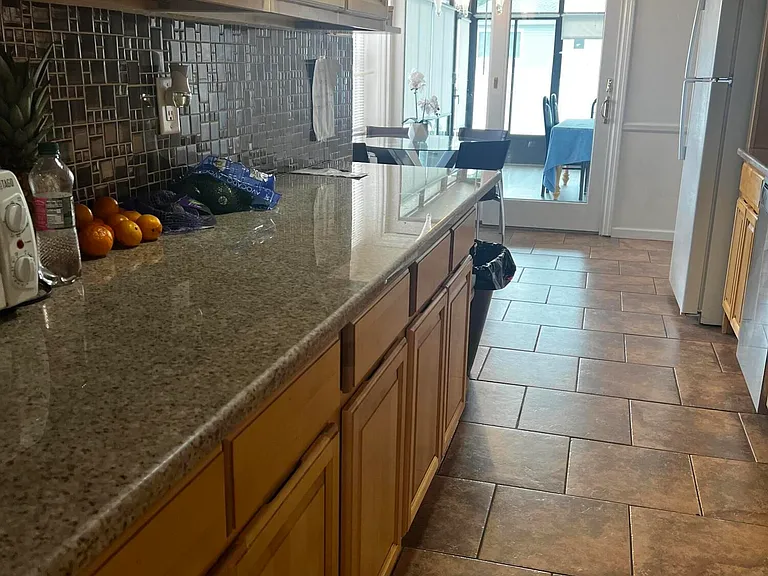 1000 Woodgate Ave — Photo 6