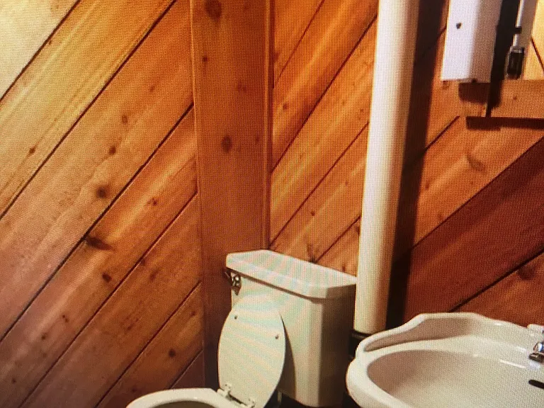 Lower level half bath