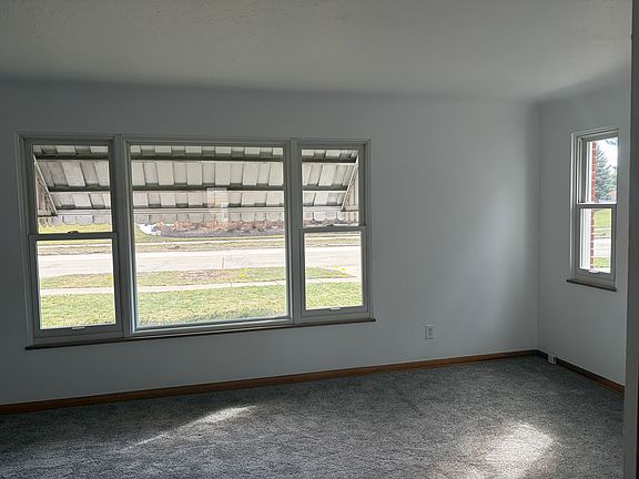 4th image of 3620 W 210th St