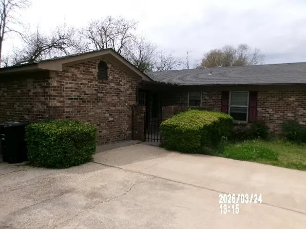 1743 Lisa Dr, Greenville, MS 38703