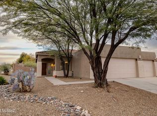 3663 N Raven Wash Dr, Tucson, AZ 85745