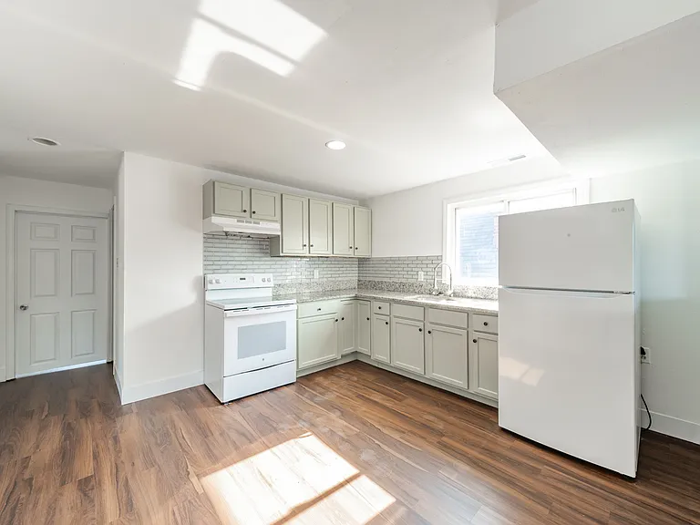 1701 Fletcher Ave #C — Photo 1