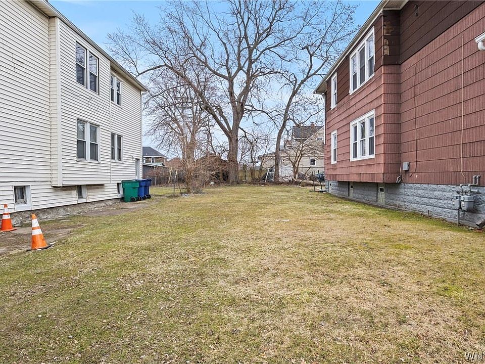 1st image of 2332 S Park Ave