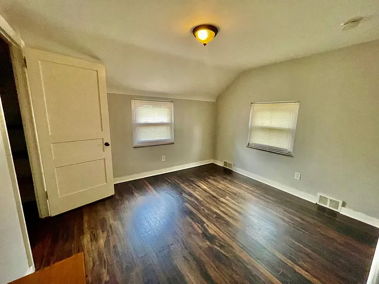 5705 Hilltop Ave — Photo 17