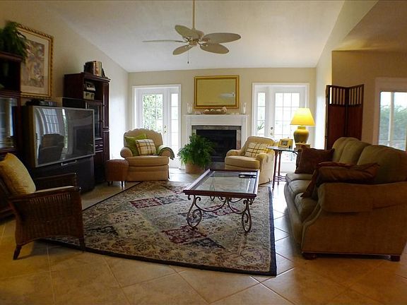 2nd image of 900 Stone Creek Ct