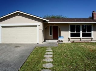 1527 Bungalow Ln, Petaluma, CA