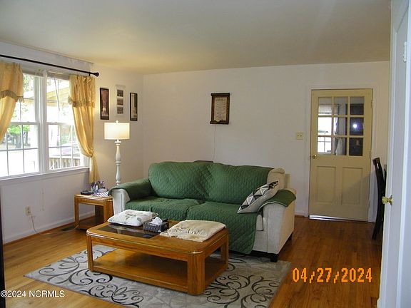 5th image of 1305 North Drive
