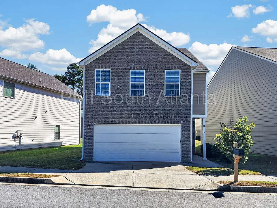 3586 Oakleaf Pass