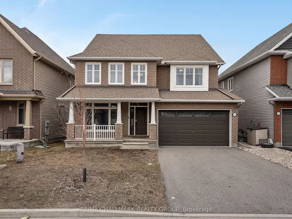 210 Trollius Way, Ottawa, ON K1T 0R7