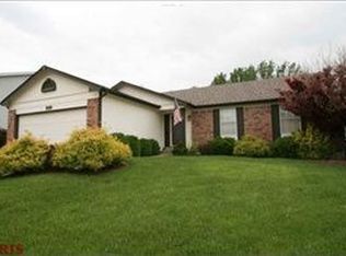 143 Tartan Green Blvd, Ballwin, MO 63021