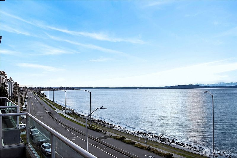 4th image of 1374 Alki Avenue SW #400