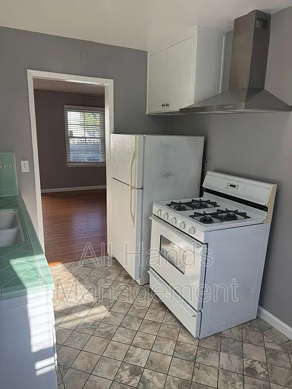 Studio, 1.0 bath, 415 sqft, $1,695 — Photo 4