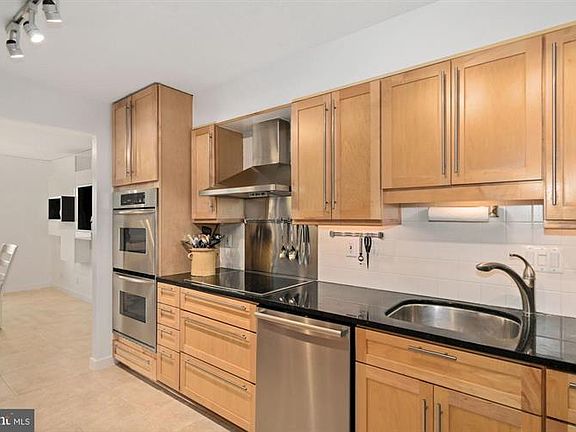 5th image of 5902 Mount Eagle Dr APT 1505