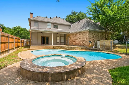 1205 Shannon Ln Photo 1