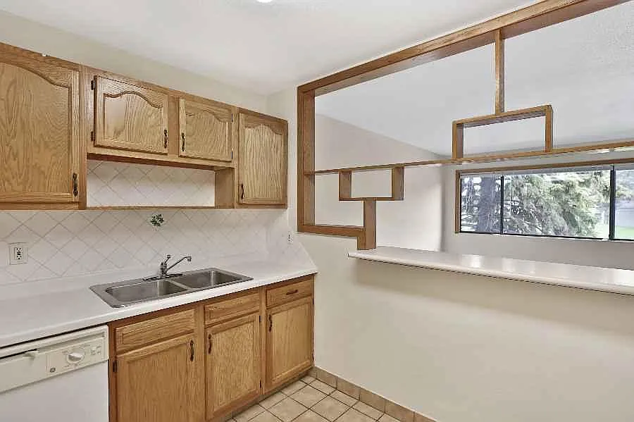 1100 Como Ave SE
