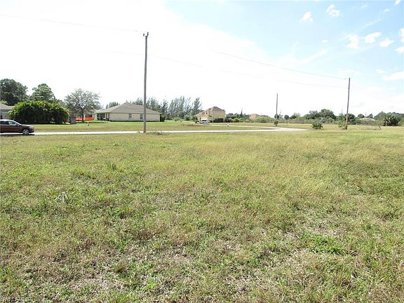3rd image of 1727 NE 36th Ln