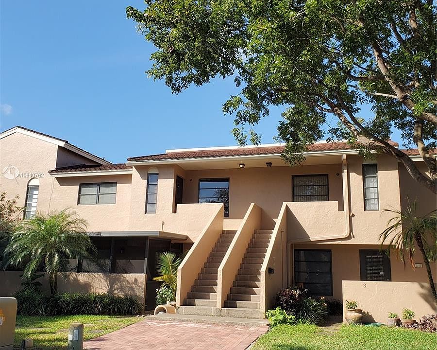 1st image of 9050 Jacaranda Ln APT 7
