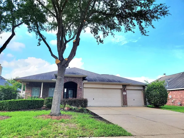 8811 Henrico Ln, Rosenberg, TX 77469