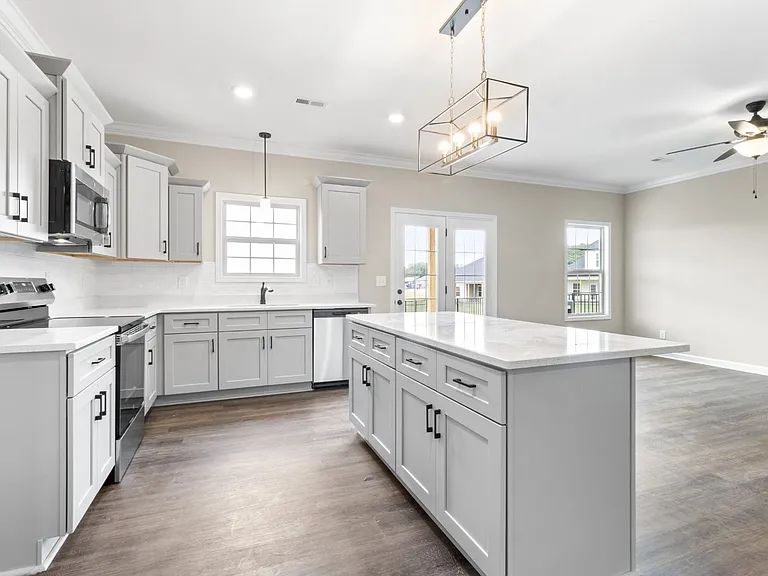 2547 Rafiki Dr — Photo 31