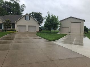 1691 E Autumn Rdg, Haubstadt, IN 47639