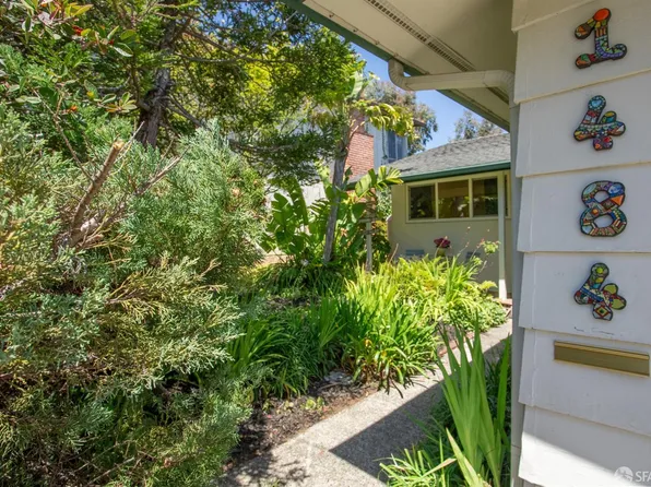 1484 Crespi Dr, Pacifica, CA 94044